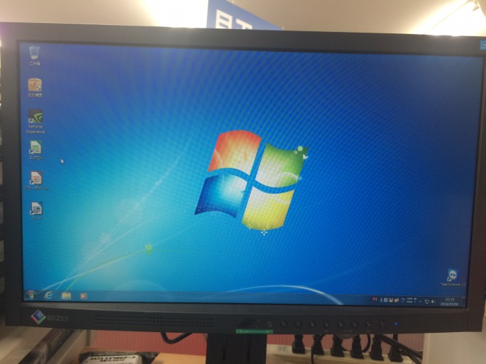 今回はWindows7をセットアップしました。 インストールしたばかりの画面とドライバの設定などをしたあとの写真を載せてみました。  Windowsのセットアップでお困りの方、是非お越しください！